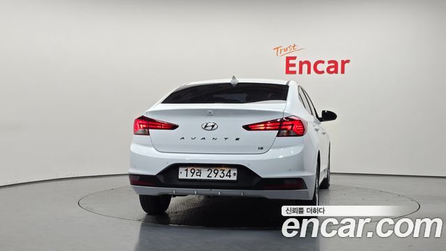 Hyundai AVANTE 2020 — photo 4