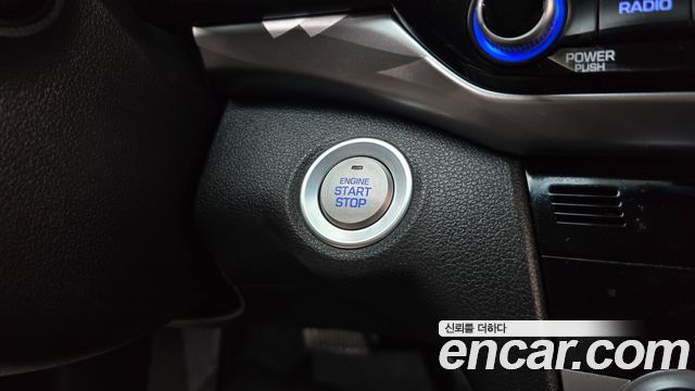 Hyundai AVANTE 2020 — photo 24