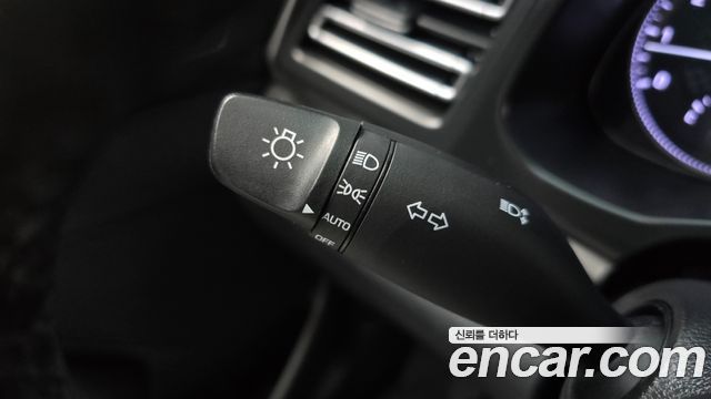 Hyundai AVANTE 2020 — photo 25