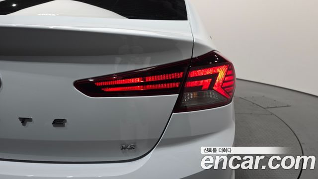 Hyundai AVANTE 2020 — photo 9