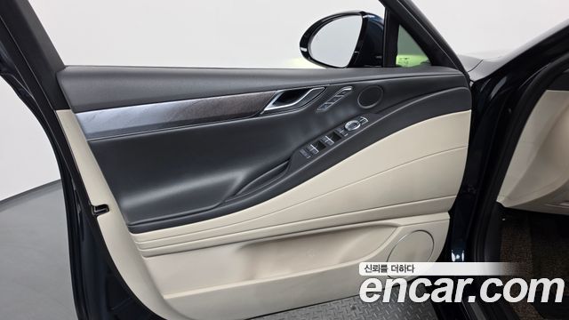 Genesis G80 2022 — photo 14