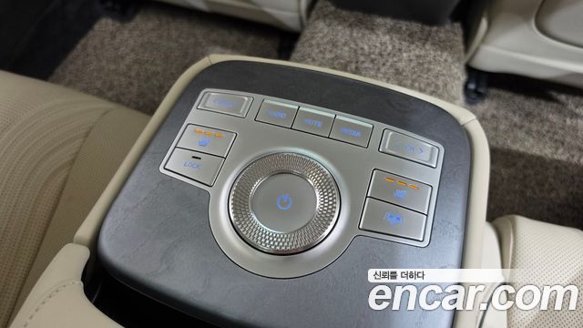 Genesis G80 2022 — photo 33