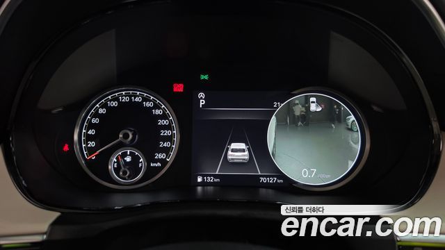 Genesis GV70 2021 — photo 11