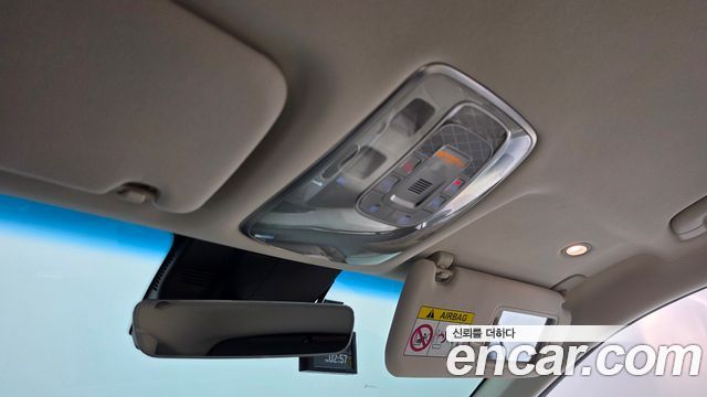 Genesis GV70 2021 — photo 24