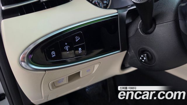 Genesis GV70 2021 — photo 25