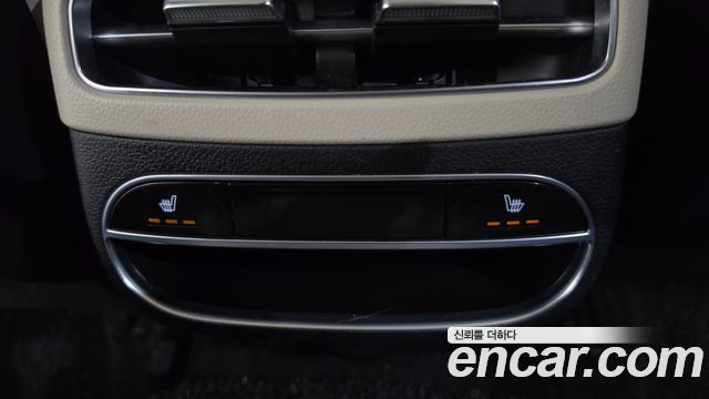 Genesis GV70 2021 — photo 26