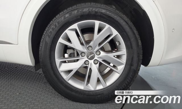 Genesis GV70 2021 — photo 7