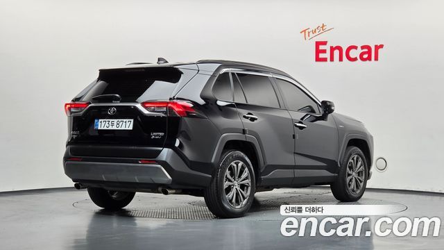 Toyota RAV4 2025 — photo 2