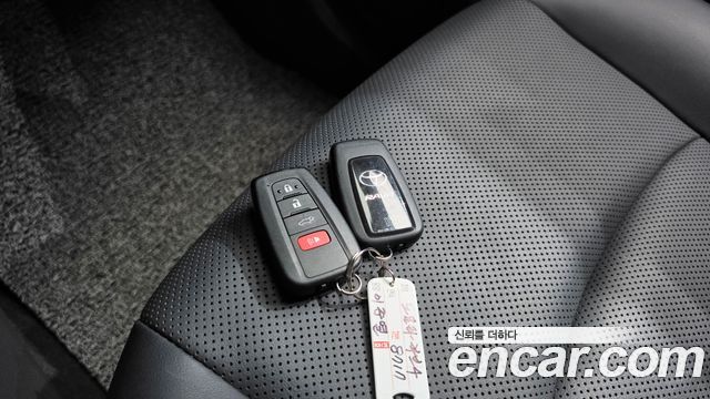 Toyota RAV4 2025 — photo 21