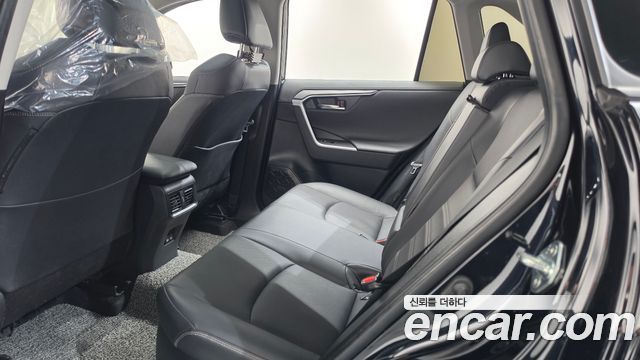 Toyota RAV4 2025 — photo 25