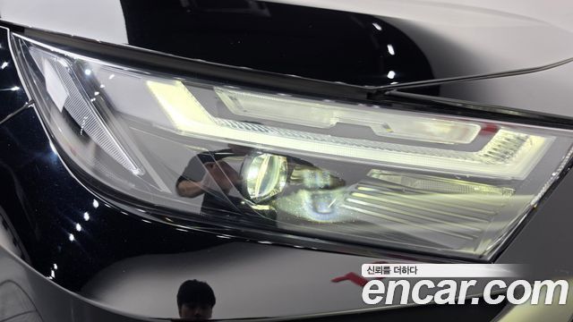 Toyota RAV4 2025 — photo 8