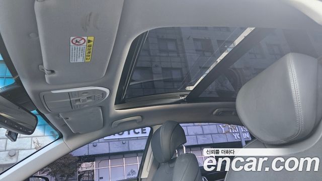 Genesis G80 2017 — photo 16