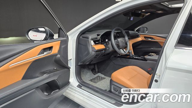 Toyota Camry 2025 — photo 13