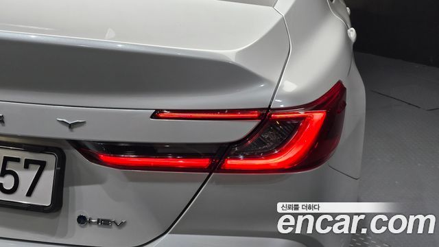 Toyota Camry 2025 — photo 9