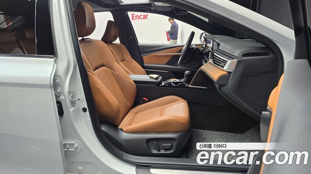 Toyota Camry 2025 — photo 16