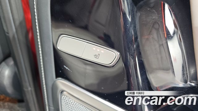 Mercedes-Benz G-Class 2023 — photo 18