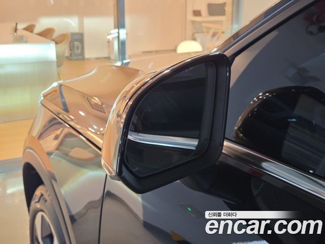 Volvo XC40 2025 — photo 17