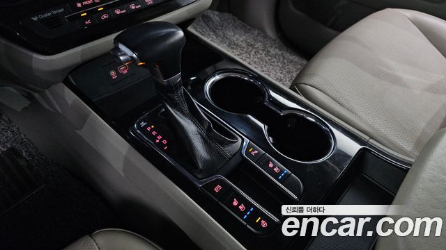 Kia Canival 2019 — photo 9