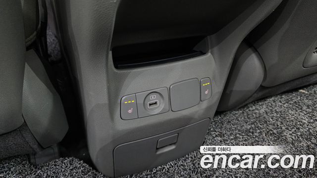 Kia Canival 2019 — photo 17