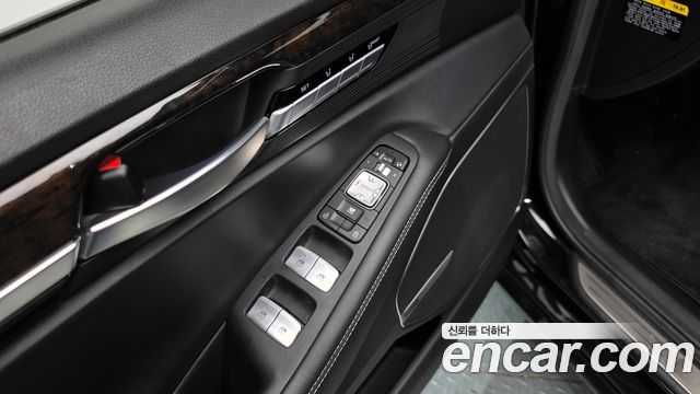 Genesis G90 2021 — photo 25