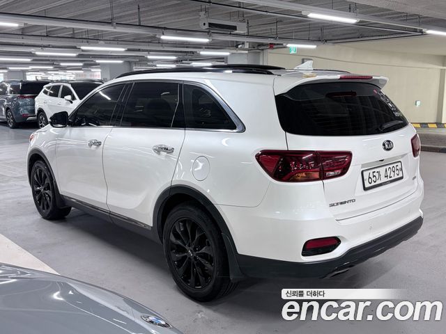 Kia Sorento 2018 — photo 4