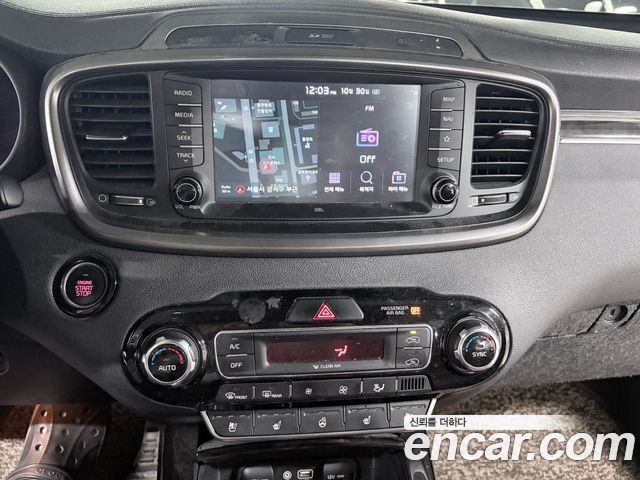 Kia Sorento 2018 — photo 16