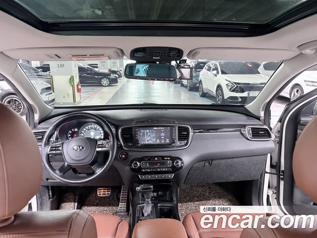 Kia Sorento 2018 — photo 19