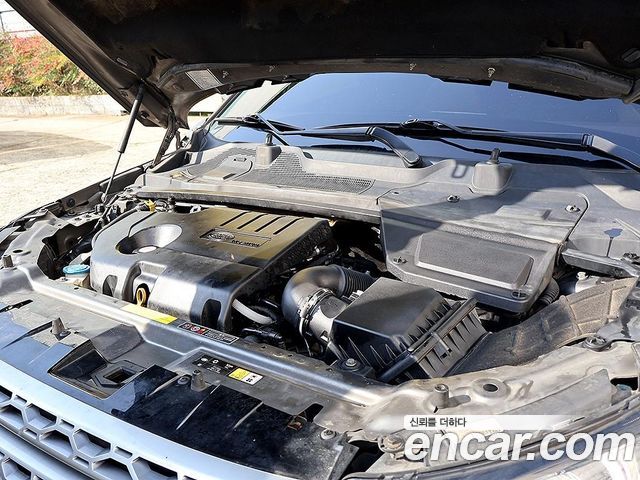 Land Rover Discovery Sport 2017 — photo 19