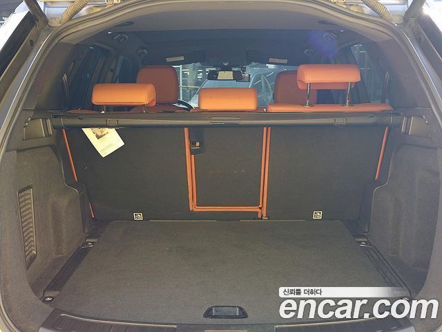 Land Rover Discovery Sport 2017 — photo 20