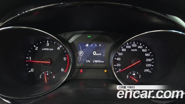 Kia Canival 2018 — photo 8