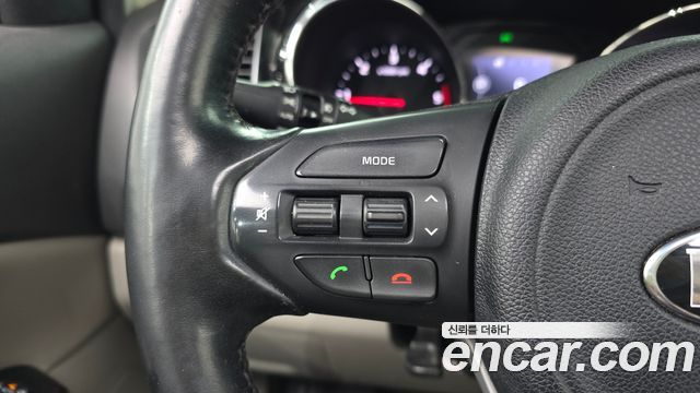 Kia Canival 2018 — photo 18