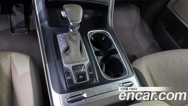 Kia Canival 2021 — photo 12