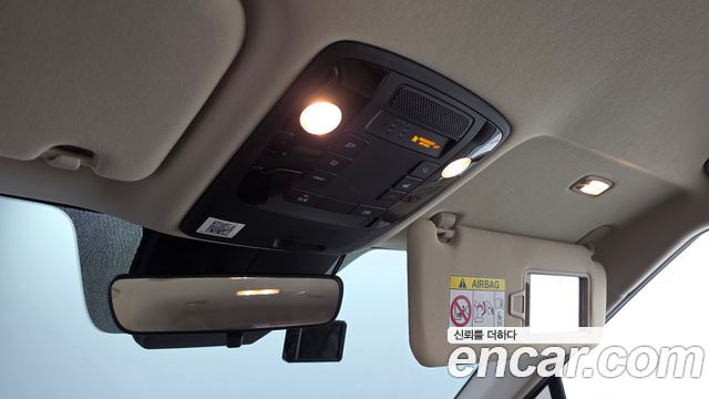 Kia Canival 2021 — photo 22