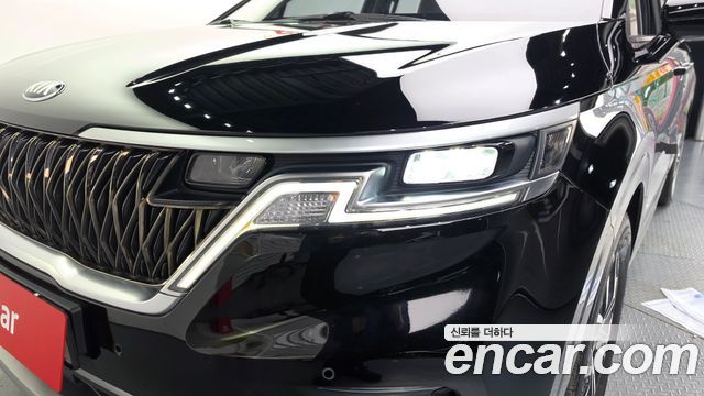 Kia Canival 2021 — photo 8