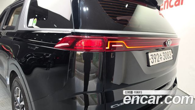 Kia Canival 2021 — photo 9