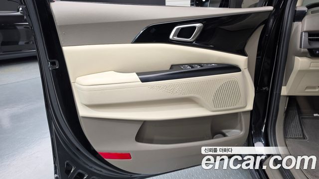 Kia Canival 2021 — photo 14