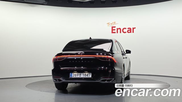 Hyundai Grandeur 2022 — photo 4