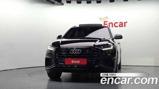 Audi Q8 2022 — photo 3