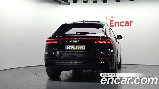 Audi Q8 2022 — photo 4