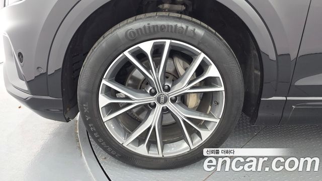 Audi Q8 2022 — photo 5
