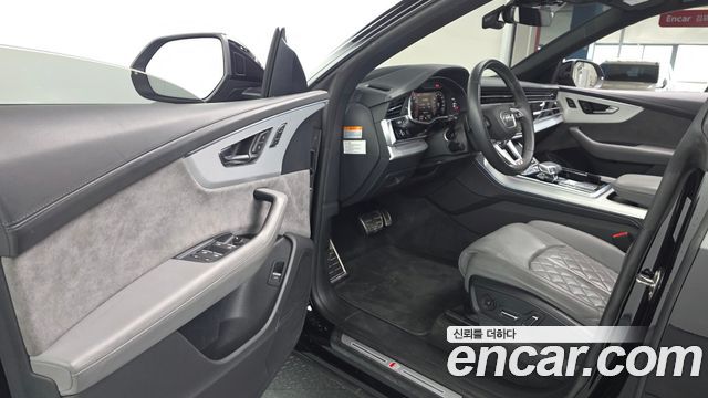 Audi Q8 2022 — photo 10
