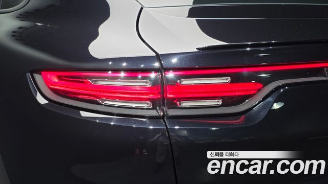 Porsche Cayenne 2022 — photo 9