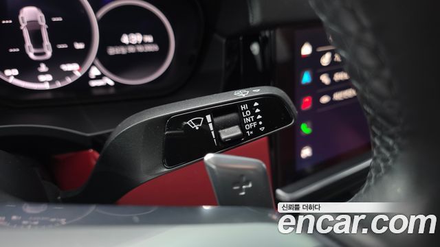 Porsche Cayenne 2022 — photo 36