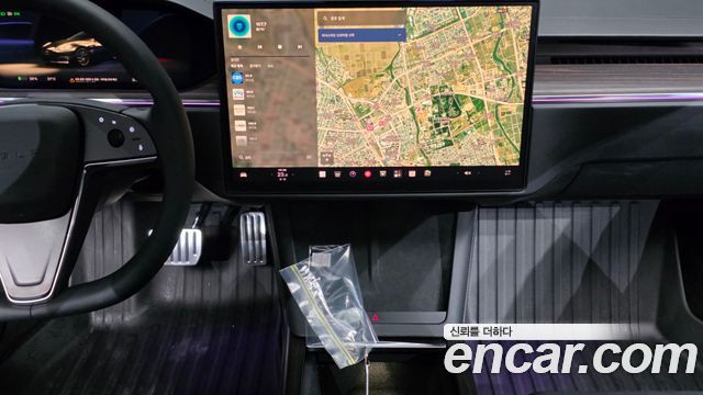 Tesla Model S 2026 — photo 14