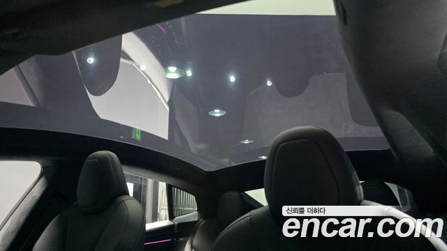 Tesla Model S 2026 — photo 18