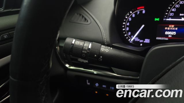 Cadillac ATS 2017 — photo 16