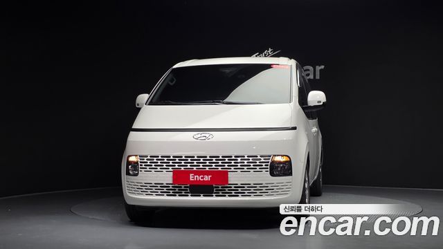 Hyundai Staria 2024 — photo 3
