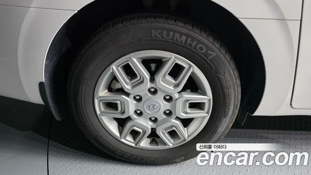 Hyundai Staria 2024 — photo 5