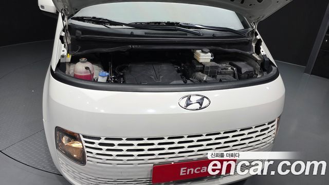 Hyundai Staria 2024 — photo 6