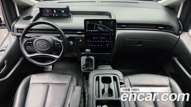 Hyundai Staria 2024 — photo 10